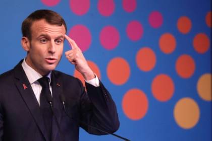 Macron s'évertue à convaincre qu'il entend la colère des gilets jaunes.jpg