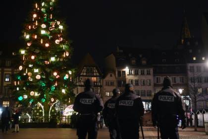 Un an après l'attentat du marché de Noël, l'hommage de Strasbourg aux victimes.jpg