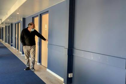 Coiffure, école improvisée, les rapatriés de Wuhan en France s'organisent.jpg