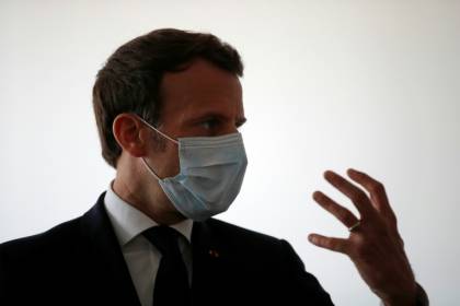 Macron face à la débrouille de la Seine Saint-Denis.jpg