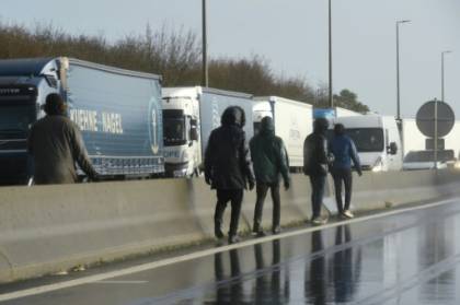 Nouvelle journée d'embolie du trafic transmanche autour de Calais.jpg