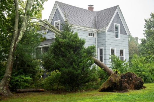 Des dizaines de milliers d'Américains sans électricité à cause de la tempête Henri