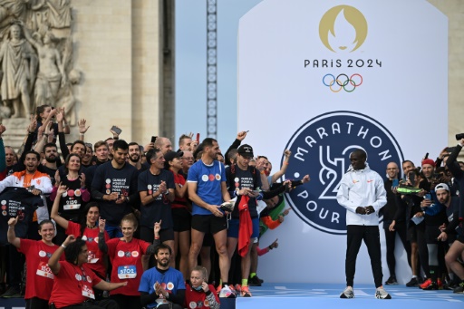 Les JO de Paris vont-ils faire pousser des sportifs et bouger les Français ?