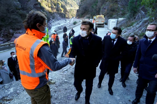 Dans la Roya, Macron face au chantier "colossal" accompli et aux difficultés persistantes