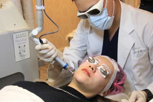 Chine : boom de la médecine esthétique sans bistouri