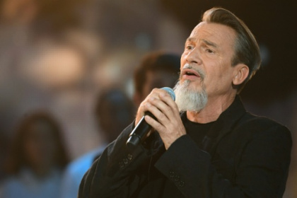 Florent Pagny souffre d'un cancer au poumon et annule sa tournée.jpg