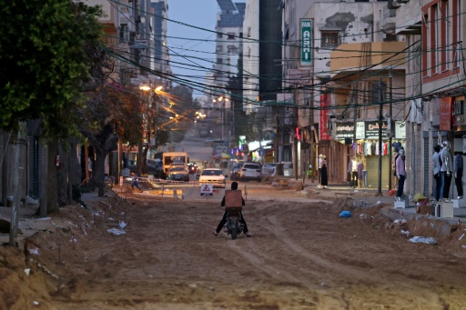 Raids israéliens à Gaza après un tir de roquette, réunion à l'ONU