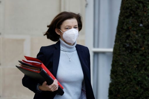 Athènes finalise l'achat à la France de trois frégates et de six Rafale