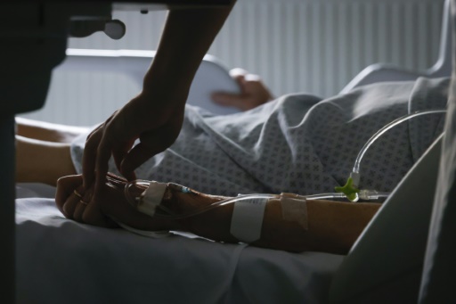 "Il faut vraiment que personne ne craque" : aux urgences, un été sur la corde raide