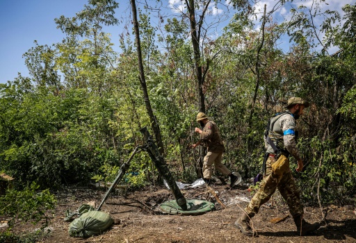 Kiev reconnaît 9.000 soldats tués, l'UE envisage une mission d'entraînement