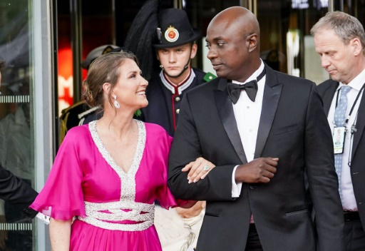 La princesse et le chaman, la romance atypique qui passe mal en Norvège