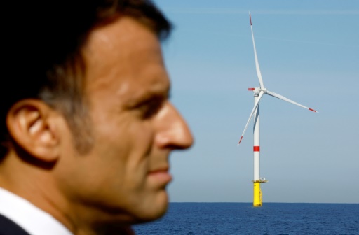 Plus d'éolien et de nucléaire : Macron fixe le cap