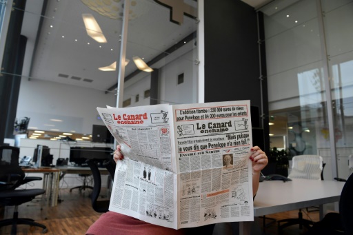 Le Canard Enchaîné se fait voler dans les plumes par des salariés