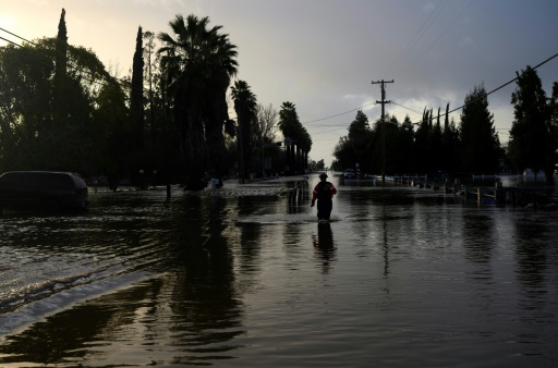 Un cyclone amène toujours plus de pluie en Californie, endeuillée par des tempêtes historiques