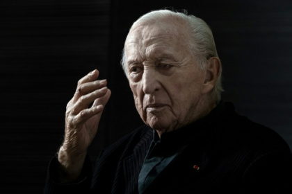 Pierre Soulages, le peintre qui, du noir, faisait jaillir la lumière.jpg