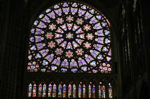 La lumière retrouvée des vitraux de la Basilique de Saint-Denis
