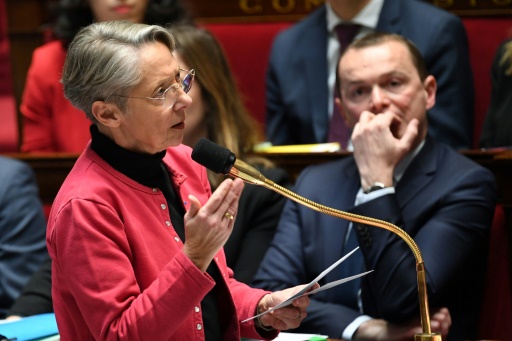 Retraites : premier revers du gouvernement à l'Assemblée, malgré des ouvertures de Borne