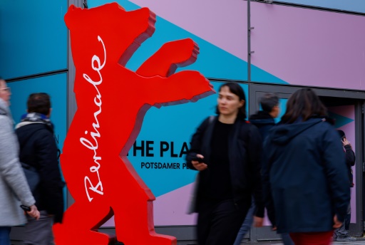 Bouffée de glamour et de politique pour ouvrir la Berlinale