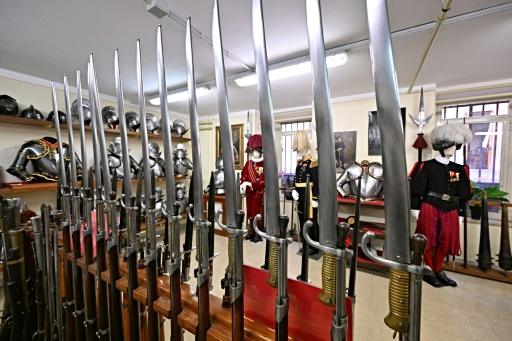 Cuirasse, hallebarde et uniforme : dans la peau d'un garde suisse