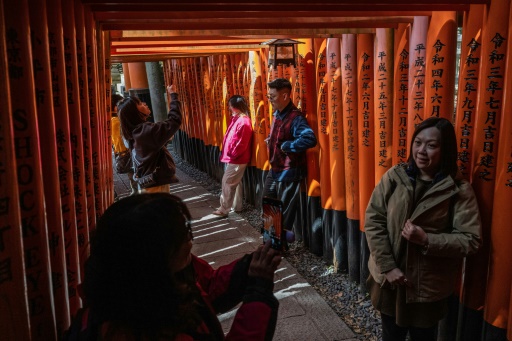 A Kyoto, une nouvelle règle pour protéger les geishas des touristes "paparazzi" bien accueillie