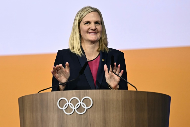 La Zimbabwéenne Kirsty Coventry, première femme présidente du CIO