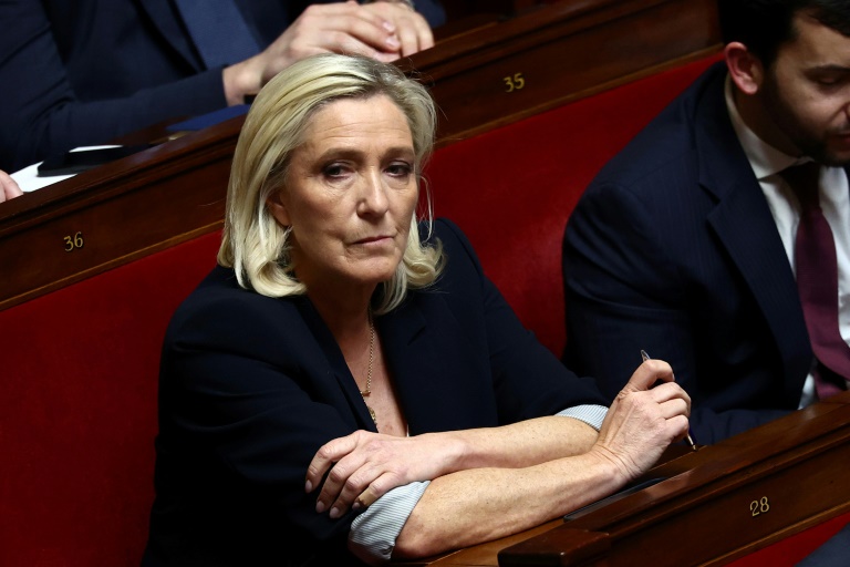 Le Pen : Macron et Bayrou apportent un soutien ferme à l'indépendance de la justice
