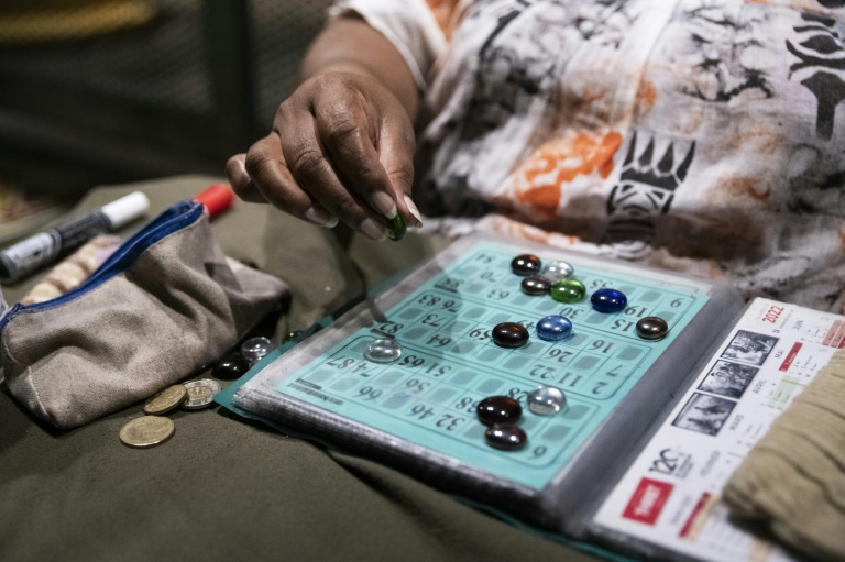 À Nouméa, le bingo rallume la nuit de Rivière-Salée