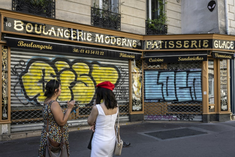 1er-mai : sénateurs et gouvernement veulent assouplir les règles pour les boulangers et fleuristes