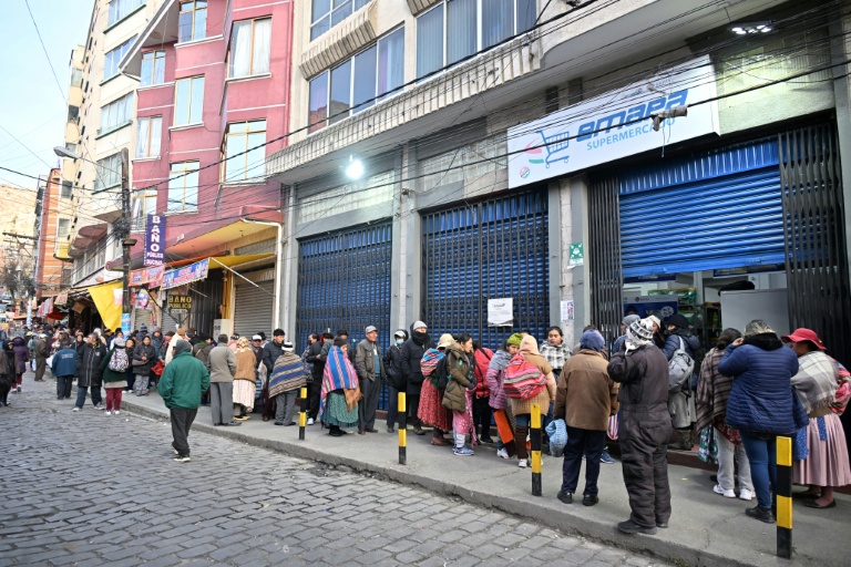 Inflation et pénuries : la Bolivie au bord de l'asphyxie