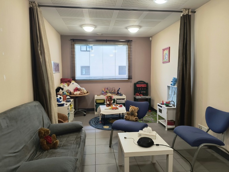 Auditions filmées : quatre femmes gendarmes à l'écoute des enfants victimes