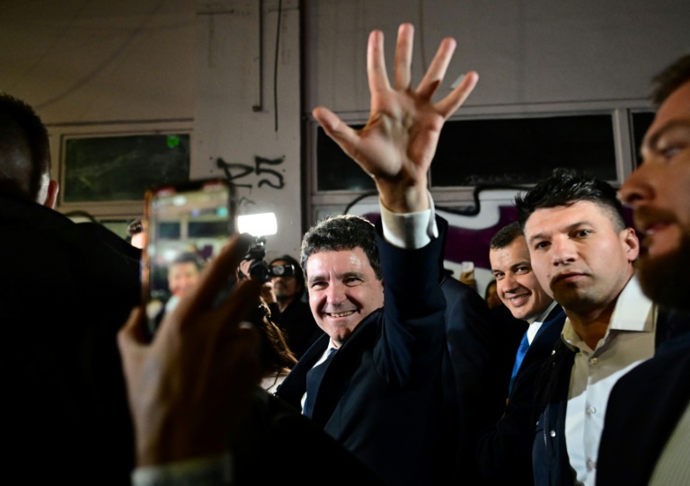 Roumanie : soulagement du camp pro-européen mais pas d'état de grâce