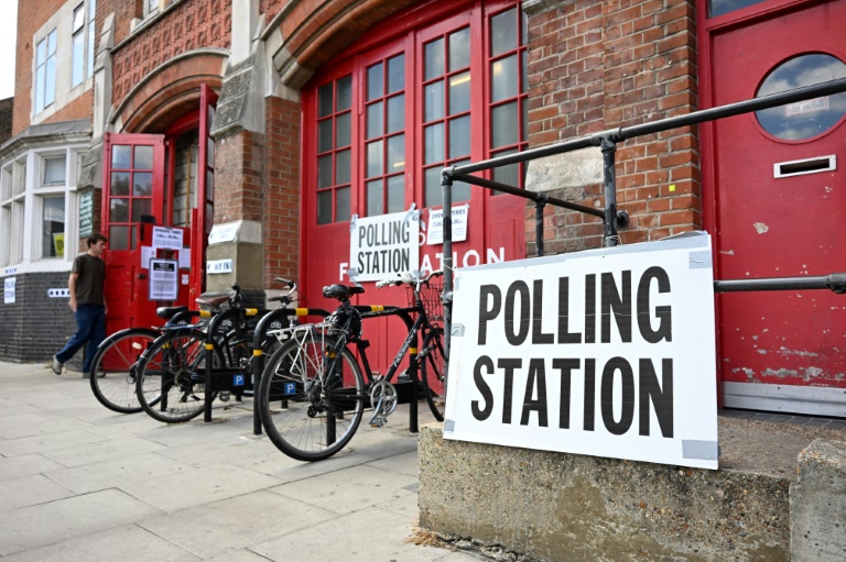 Le gouvernement britannique va abaisser l'âge du droit de vote à 16 ans