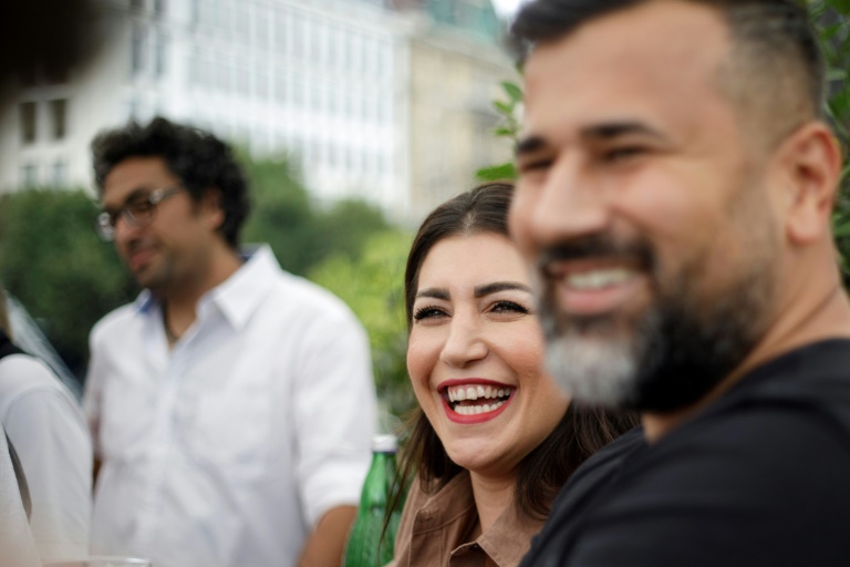 Pour sauver le vivre ensemble, des Autrichiens se mettent à table