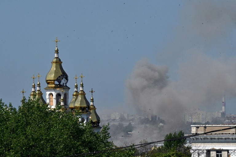 Trump promet d'envoyer plus d'armes à l'Ukraine