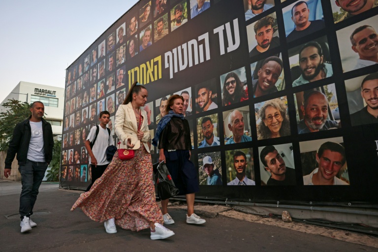 Israël : minute de silence pour le deuxième anniversaire du 7-Octobre sur fond de négociations en Egypte