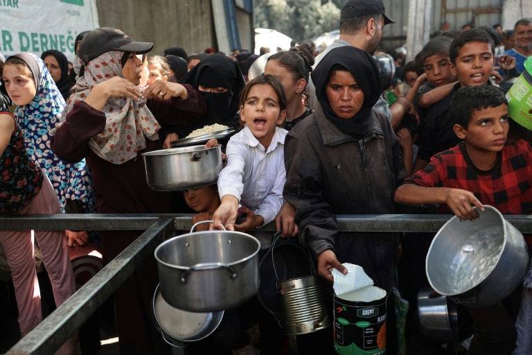 Gaza : Israël menace de reprendre les combats si le Hamas ne rend pas toutes les dépouilles d'otages