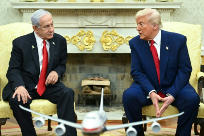 Le président américain Donald Trump reçoit lundi le Premier ministre israélien Benjamin Netanyahu pour la quatrième fois depuis le début de l'année - SAUL LOEB (AFP)