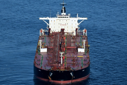 Des soldats français à bord d'un pétrolier de la flotte fantôme russe, au large de Saint-Nazaire; le 1er octobre 2025 - Damien MEYER (AFP)