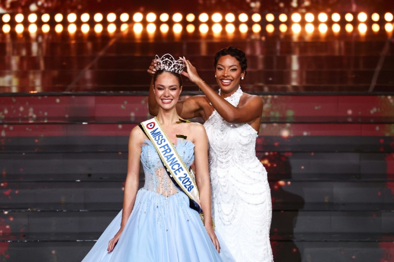 Hinaupoko Devèze, Miss Tahiti, élue Miss France 2026
