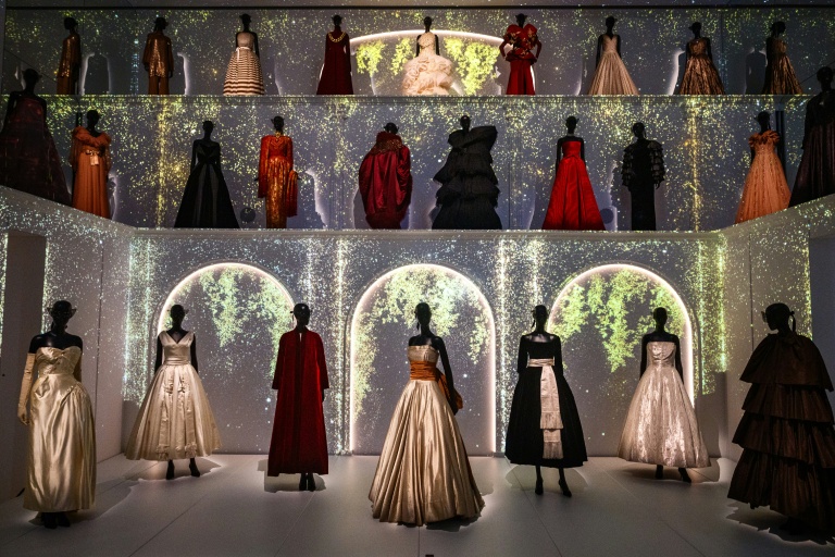 La secrète collection Dior d'Alaïa s'expose à Paris pour la première fois
