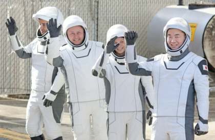 Les membres de l'équipage de la mission Crew-11 à leur départ de Cape Canaveral, en Floride, le 1er août 2025 - Gregg Newton (AFP)