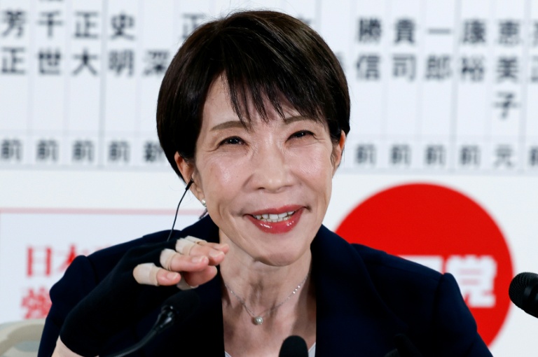 Japon : la Première ministre Takaichi a les coudées franches après son pari électoral réussi