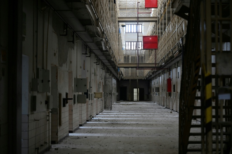 Qu'est-ce que vivre en prison ? Des visites pédagogiques d'un nouveau type à Bruxelles