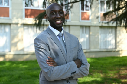 Le maire de Sarcelles Bassi Konate le 20 mars 2026, à Sarcelles dans le Val-d'Oise - Ludovic MARIN (AFP)