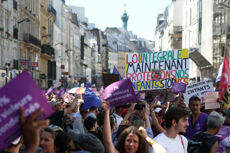 Inceste: une commission veut mettre fin aux poursuites contre les parents protecteurs