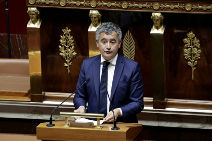Le ministre de la Justice, Gérald Darmanin, lors de l'examen du projet de loi sur la protection des mineurs à l'Assemblée nationale, le 15 juillet 2026 à Paris - STEPHANE DE SAKUTIN (AFP)
