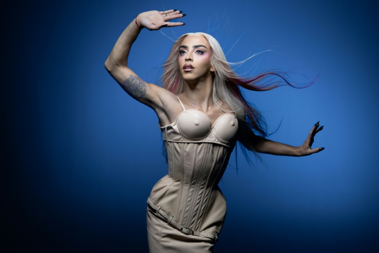 "Bonsoir Paris" de Bilal Hassani, une invitation festive à être soi