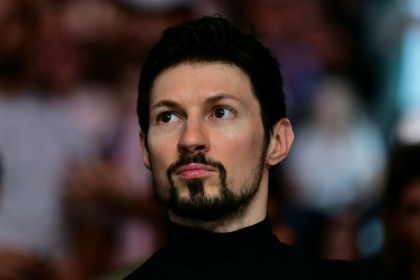 Le cofondateur de Telegram, Pavel Durov, assistant à un combat de MMA entre le Russe Said Nurmagomedov et l'Américain Mario Bautista à Abou Dhabi, le 25 octobre 2025 - Giuseppe CACACE (AFP)
